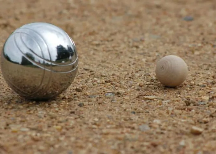 Superbe Coin Nuit Piscine Et Tennis アパート アンティーブ